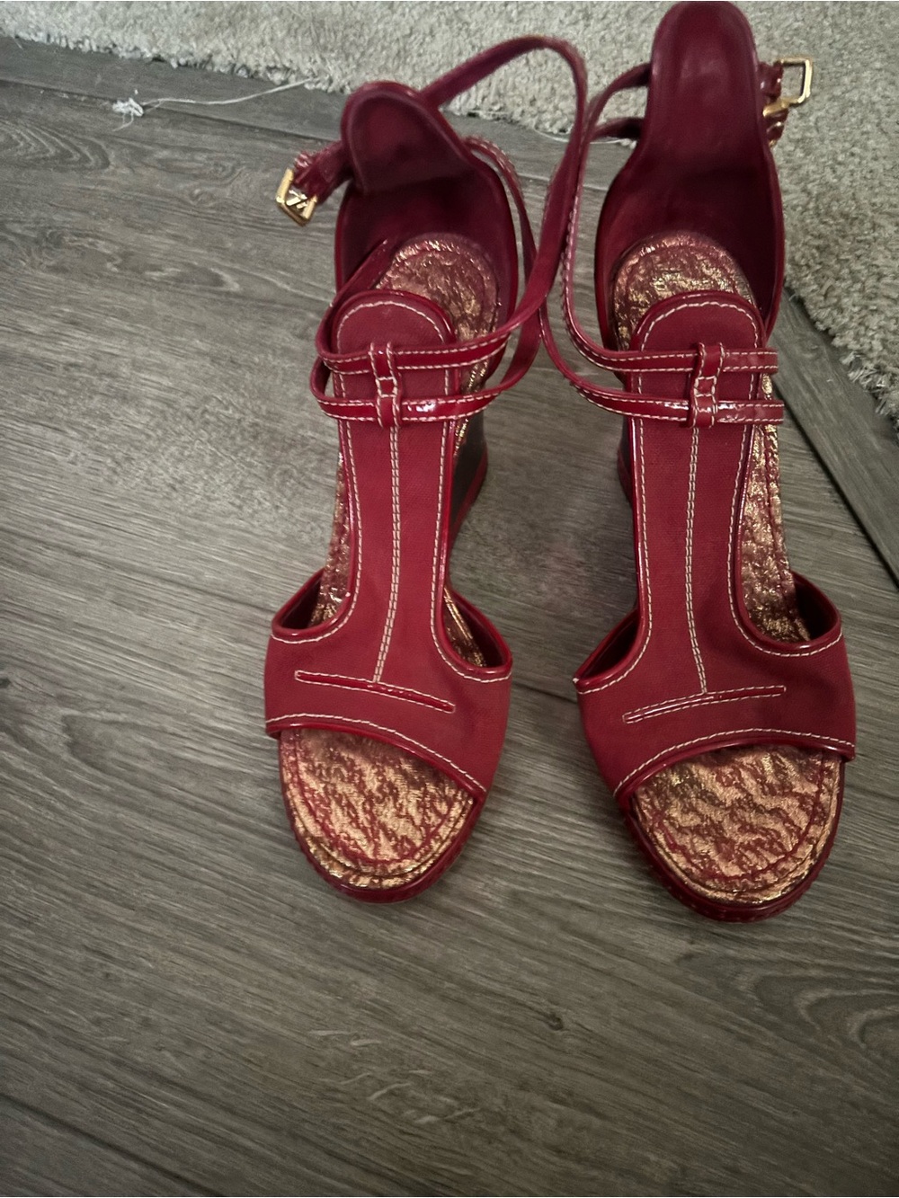 Louis Vuitton Deep Red T-Strap Wedge Sandals with Gold Details
